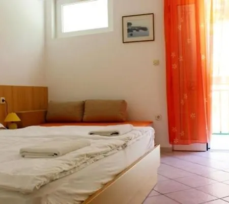 דירה In With Balcony, Air Condition, Wifi *