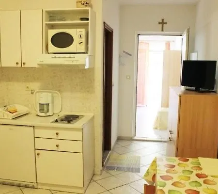 דירה In With Balcony, Air Condition, Wifi